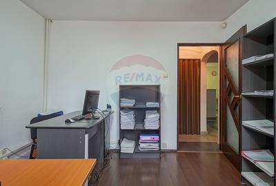 Apartament cu 3 camere versatil rezidenta sau spatiu birouri - 9