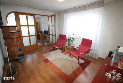 Casă cu 4 camere cu Teren 350 Mp în Central - 2