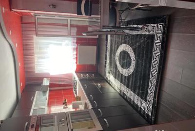 Apartament cu 3 camere decomandat în Central - 2