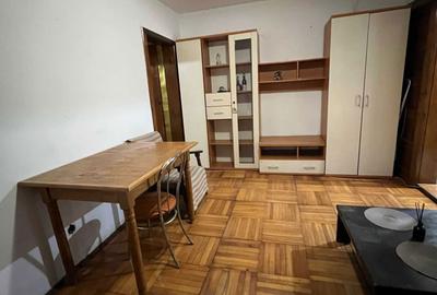 Apartament cu 2 camere semidecomandat în Romanilor
