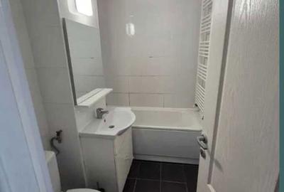 Garsonieră semidecomandată în Universitate - 2