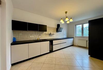 Duplex cu 5 camere cu Canalizare în Iancu Nicolae - 4