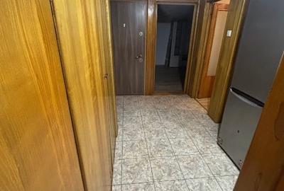 Inchiriez apartament Inel 2 - 6