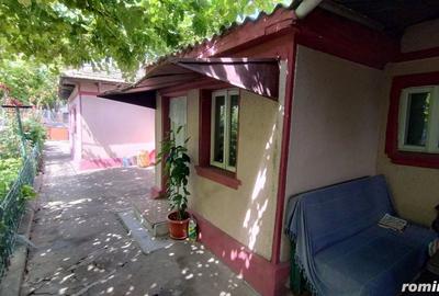 Casă cu 6 camere cu Canalizare în Ovidiu - 4