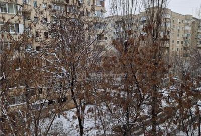 Garsonieră decomandată în Sebastian