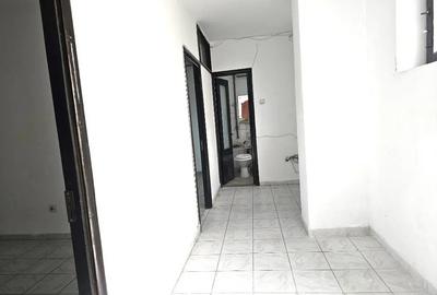 Spațiu comercial, de 50 mp, în Central - 5