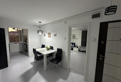 Decomandat, etaj 3, mobilat si utilat in Soarelui - 2