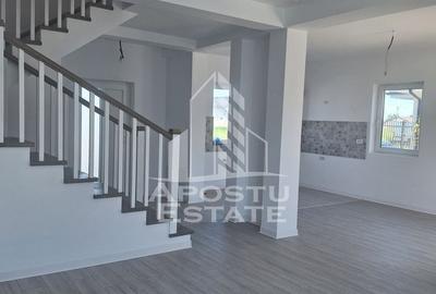 Casă cu 4 camere cu Canalizare în Bucovăț (Remetea Mare) - 8