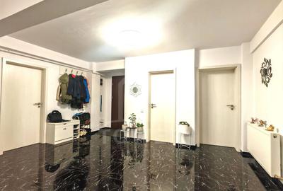 Penthouse cu 4 camere decomandat, mobilat în Mihai Viteazul - 1