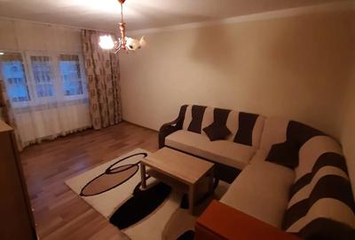 Inchiriez apartament 2 camere decomandat zona Soarelui - 6