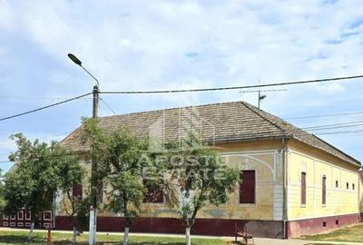 Casă cu 6 camere cu Canalizare în Șandra - 9