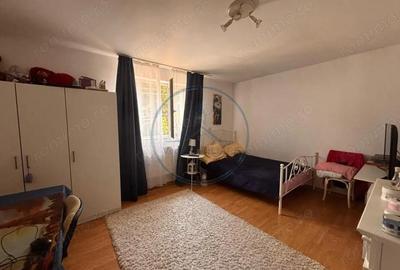 Casa parter + etaj, pozitie deosebita zona Centrala - 3