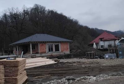 Casă cu 3 camere cu Teren 500 Mp în Central - 4