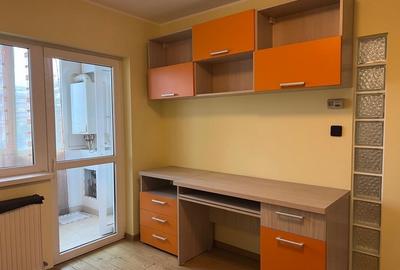 Apartament cu 2 camere decomandat în 22 Decembrie - 11
