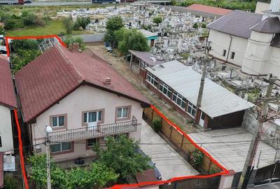 Casă cu Teren 715 Mp în Central