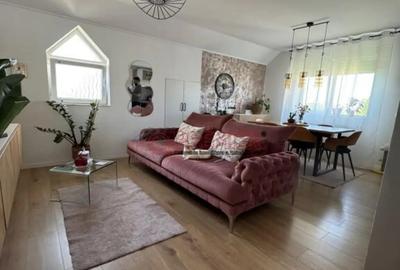 Apartament cu 3 camere decomandat în Central - 1