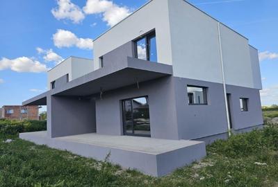 Duplex cu 4 camere cu Canalizare în Săcălaz - 5