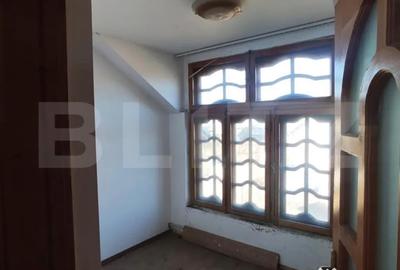 Casă cu 3 camere cu Teren 1681 Mp în Central - 8