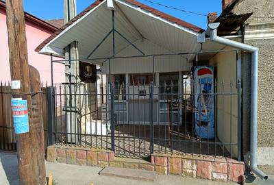 Spațiu comercial, de 22 mp, în Bonț - 1