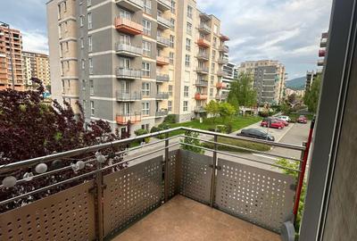 Apartament cu 2 camere decomandat în Tractorul - 3