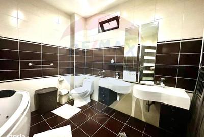 Casă cu 6 camere cu Teren 360 Mp în Andronache - 13