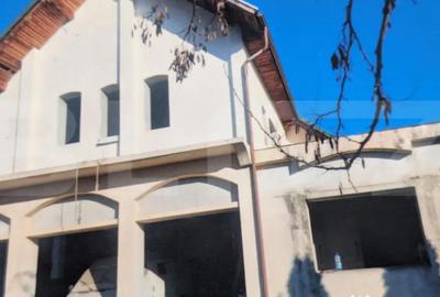 Casă cu 1 camere cu Teren 2350 Mp în Central - 1