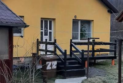 Casă cu 5 camere cu Teren 422 Mp în Zamora - 1