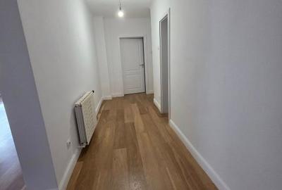 Apartament cu 3 camere decomandat în Băneasa - 11