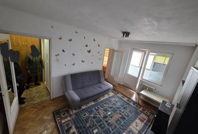 Garsonieră decomandată în Tudor