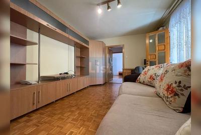 Apartament cu 3 camere semidecomandat în Micro III - 13