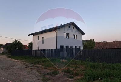 COMISION 0% - Casa / Vila cu 5 camere de vanzare in Sanpaul, Cluj - 2