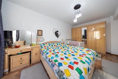 Apartament cu 2 camere decomandat în Tractorul - 3