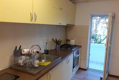 Apartament cu 3 camere decomandat, mobilat în Grigorescu