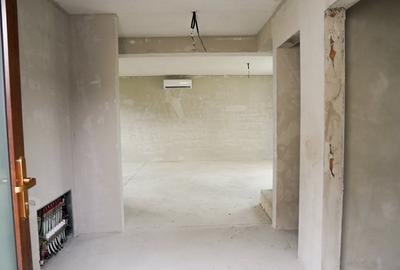 Casă individuală cu 4 camere cu Canalizare în Central - 10