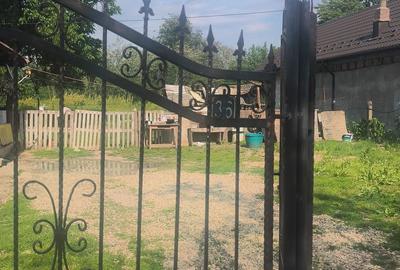 Casă cu 2 camere în Zidurile - 1