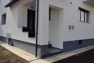 Casă individuală cu 6 camere cu Teren 534 Mp în Central - 1