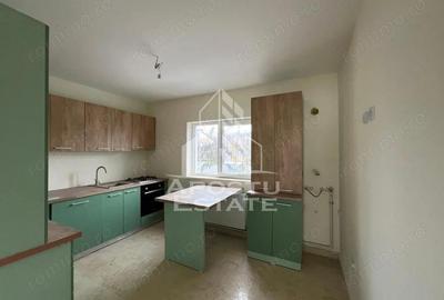 Casă cu 4 camere cu Teren 180 Mp în Giarmata - 1