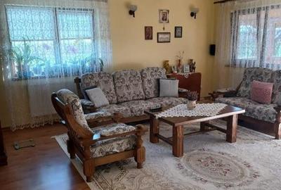 Casa / Vila ( P+1 ) Zona Tisauti - 15