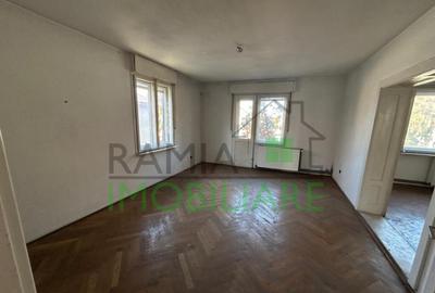 Casa cu 2 apartamente si teren generos-zona centrala, potent - 13