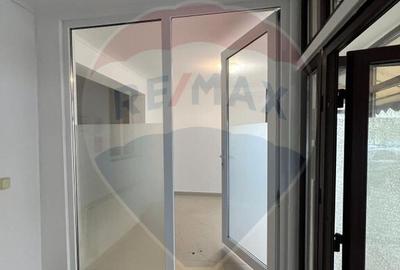 Spa?iu comercial zona pietii - 9