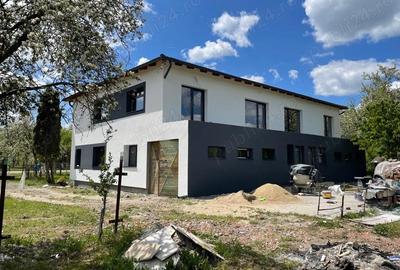 Casă cu Garaj în Dăbâca - 3
