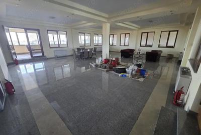 Spațiu comercial, de 380 mp, în Central