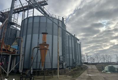 Spațiu comercial, de 10,000 mp, în Central - 4