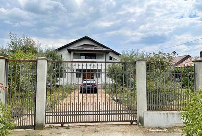 Vila cu Teren Generos si Livada La Sos. Principala Targovi? - 18