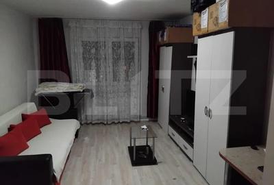 Garsonieră semidecomandată, mobilată în Mărăști