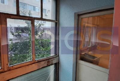 Garsonieră decomandată în Central - 8
