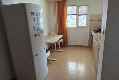 Apartament cu 3 camere decomandat în Central - 3
