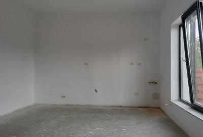 APARTAMENTE CU TERASA SI CURTE, 3 CAMERE - 6