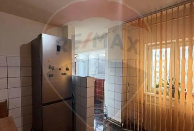 Apartament cu 3 camere decomandat în Lăpuș - 10