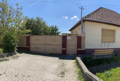 Casă cu 4 camere cu Canalizare în Central - 6